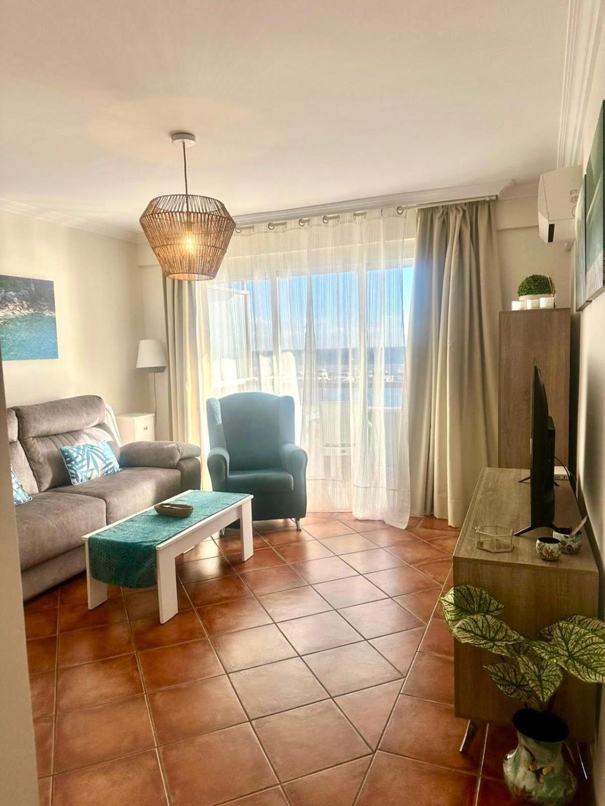 Beachfront Apartment Marbella Exterior photo